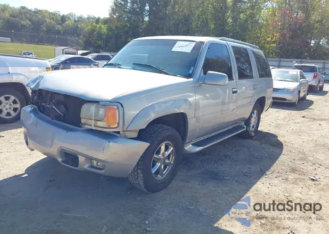 2000 GMC Yukon Denali z USA, uszkodzony, nr VIN 1GKEK63R7YR218221